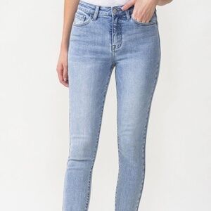 Remmie High Rise Crop Skinny
